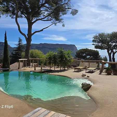 Villa Les Nefliers Vue Panoramique Et A Pied *